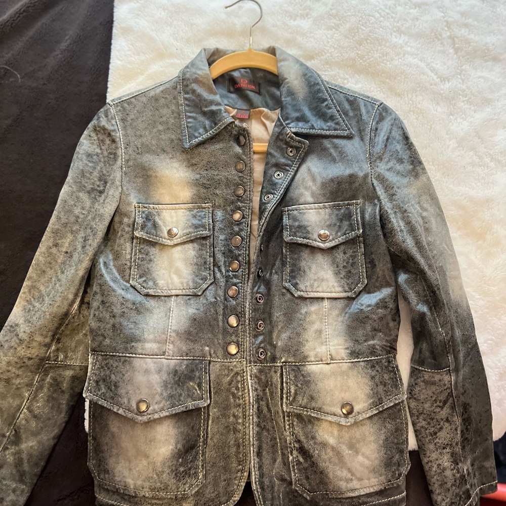 Danier Vintage Distressed Gray/Black Leather Jacket